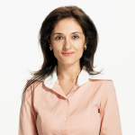 Testimonial Elena Djambazova, (EMBA ’16) Image