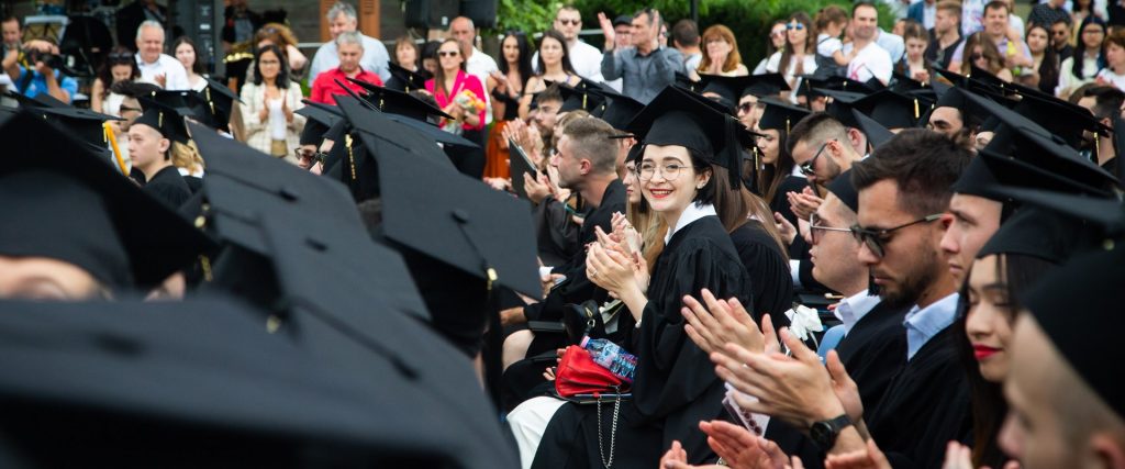 AUBG Class of 2022 Moves Forward with “Compassion, Grace, and Responsibility” featured image
