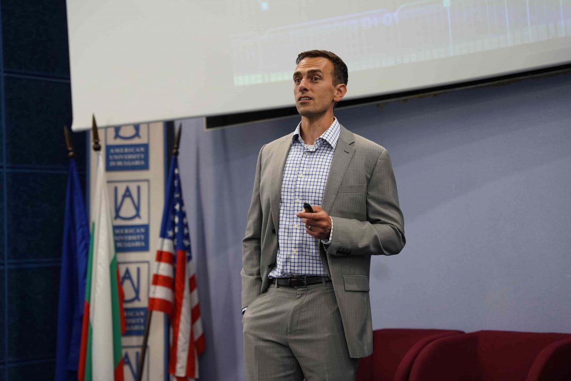 EMBA Leadership Talks: “National Cybersecurity: Establishing Resiliency in an Uncertain Age”