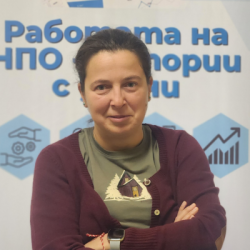 Iva Lazarova team members