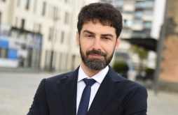 Erion Elmasllari (’01): I like problems that are ‘meaningful, difficult to solve, and high-stakes’ featured image