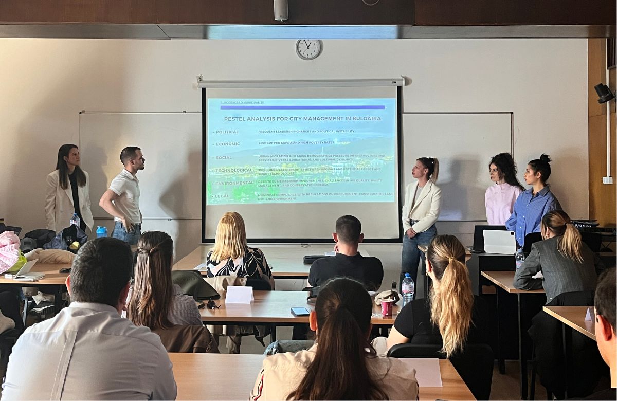 Strategic course students Blagoevgrad Municipality more