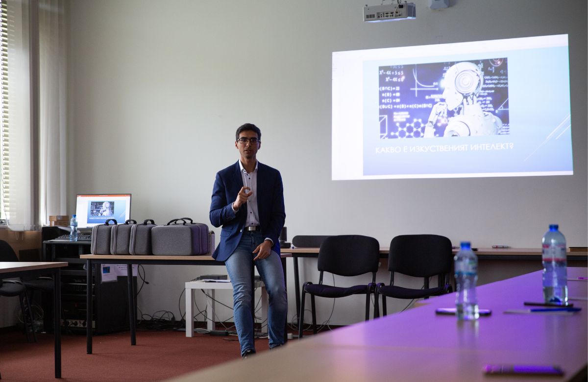 Mytio Marinov at AUBG