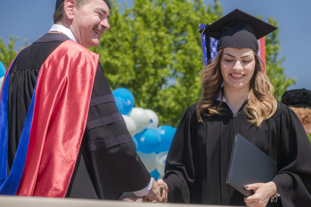 Alexandra Dokleva ('18), AUBG commencement