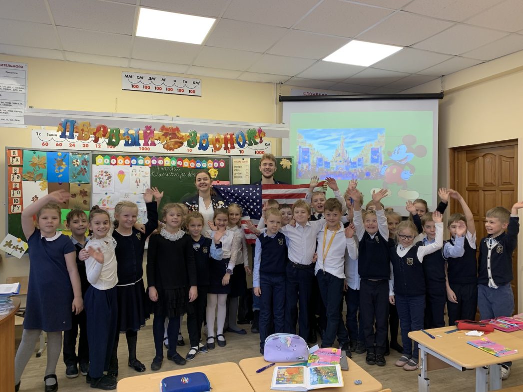 AUBG student Ben Whyman in Russia, teaching English to kids