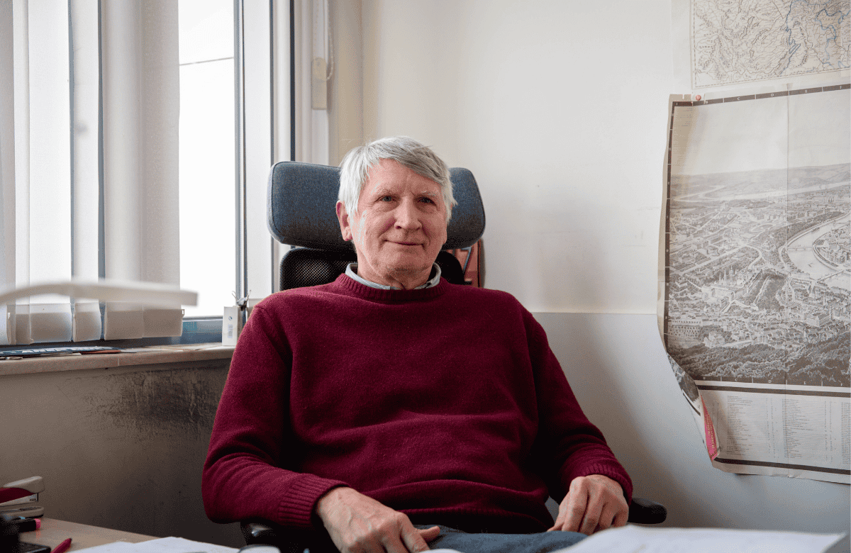 Professor Jeffrey Nilsen talks about the power of community and giving back at AUBG width=