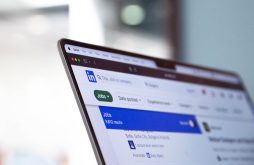 HR Managers Share 8 Tips for Building a Strong Student or Graduate LinkedIn Profile featured image