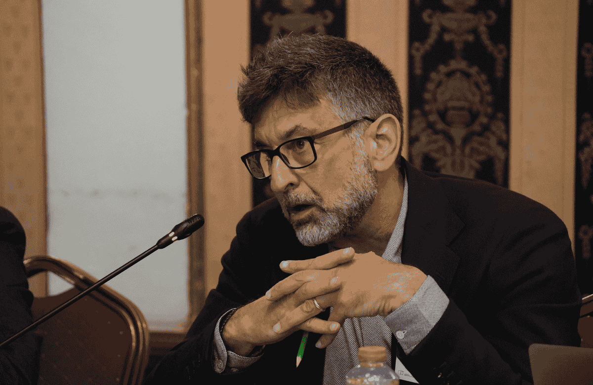 BIJF Editorial Director Dean Starkman at the CIDC-Sensika Roundtable in Sofia